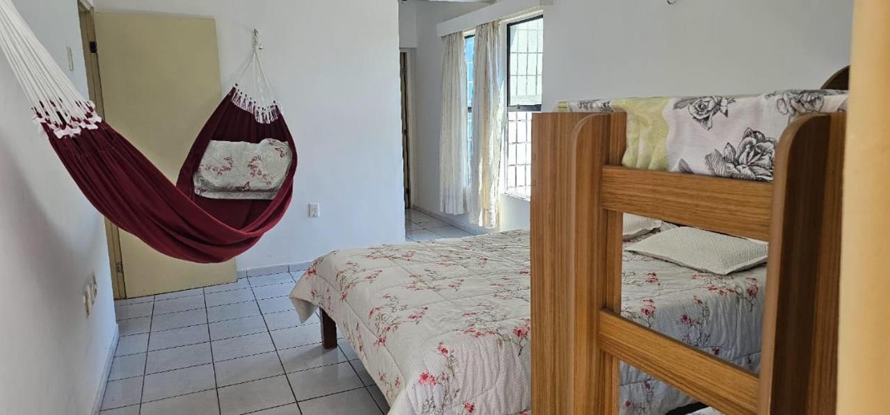 Apto Espaçoso, Portaria Com Segurança 24 Horas, 2 Vagas De Estacionamento Coberto, Piscina Adulto E Infantil, 2 Quadras Da Praia, Próximo Ao Crocobeach E Chico Do Caranguejo, Upa, Supermercado E Shopping Rio Mar